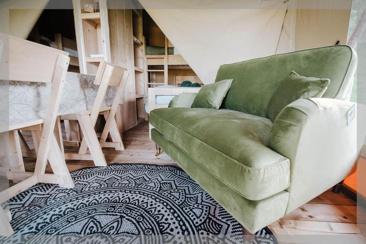 ホテル Ty Llewelyn Glamping & Camping スランイドロイス エクステリア 写真